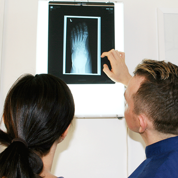 chiropractor-first-visit-xray